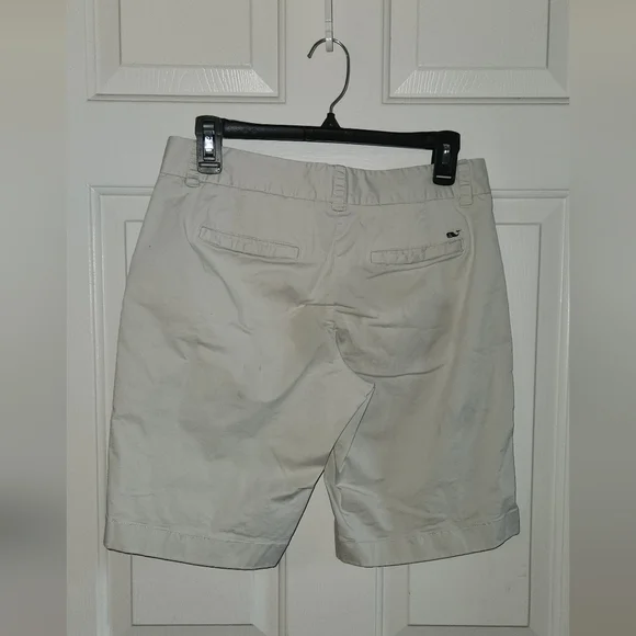 Vineyard Vines Khaki Long Shorts Size 2 - Picture 7 of 7